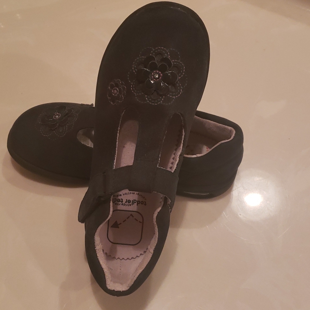 Girl's Shoes